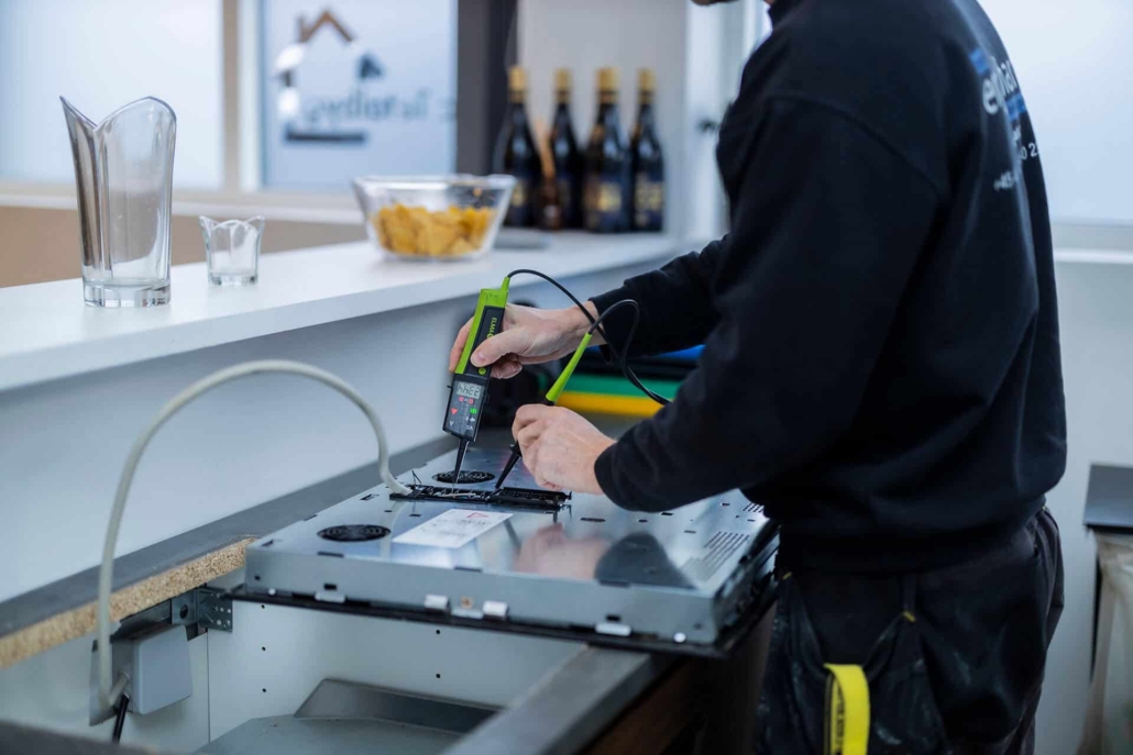 Vi hjælper med alle el-installationer. Kontakt os i dag, hvis du mangler en autoriseret elektriker i Hvidovre.